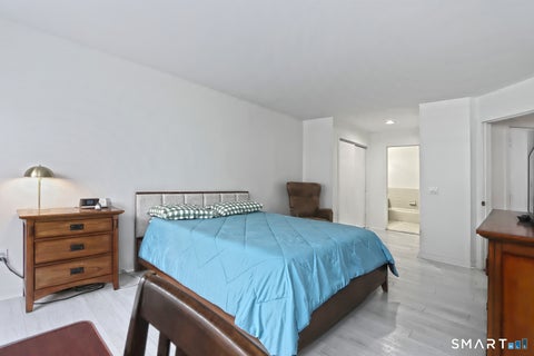 Tiny photo for 21 Harbour Close #A-21, New Haven, CT 06405 (MLS # 24201615)