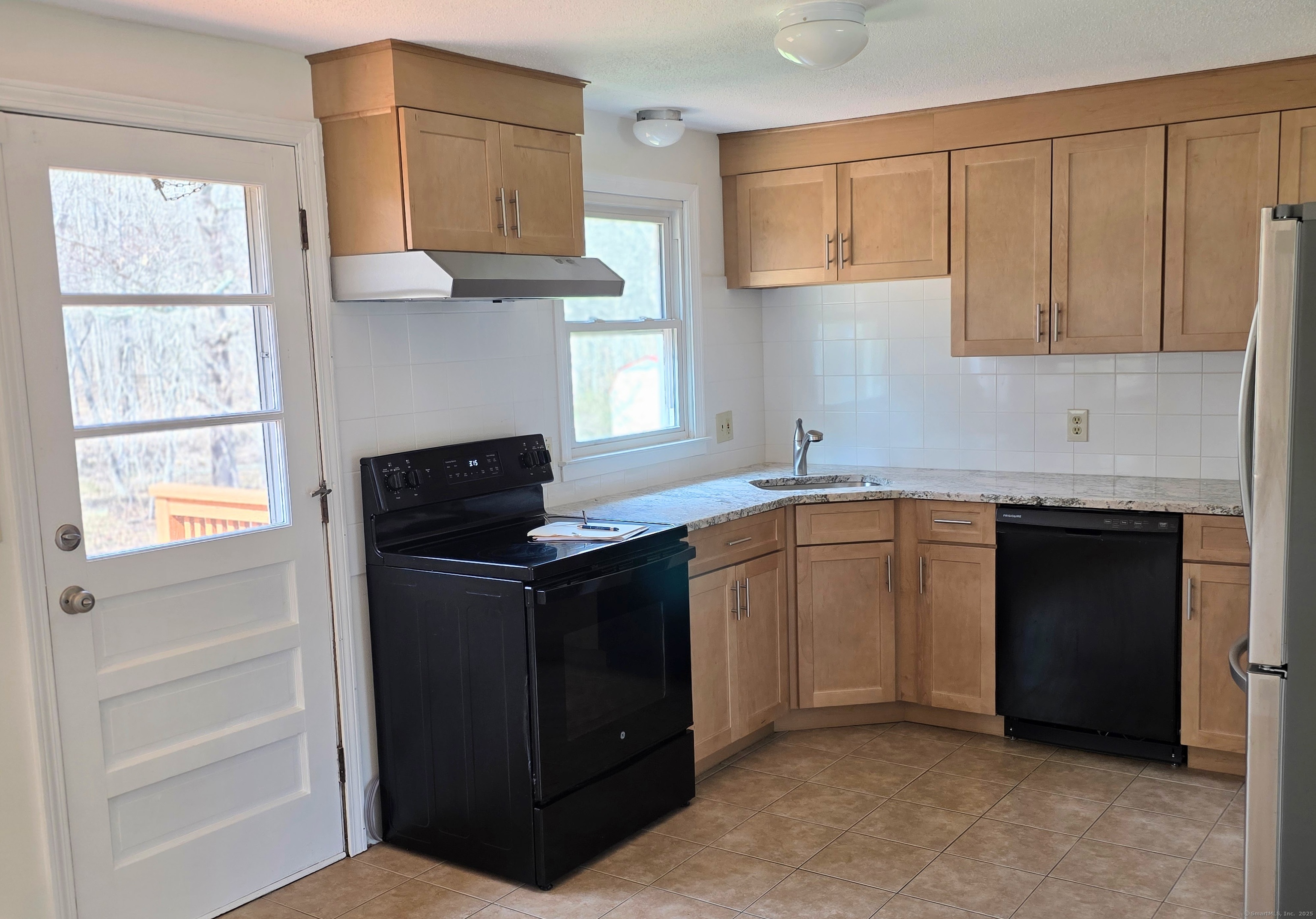 171 Westerly Terrace, Colchester, Connecticut image 9