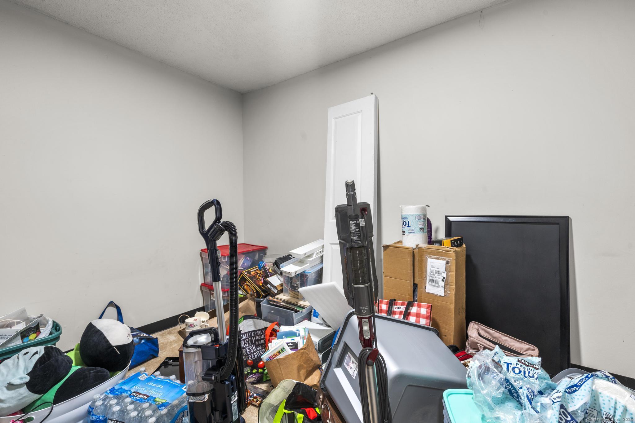 Plymouth, Connecticut 06782, United States, 7 Bedrooms Bedrooms, ,3 BathroomsBathrooms,Residential,Active,244704