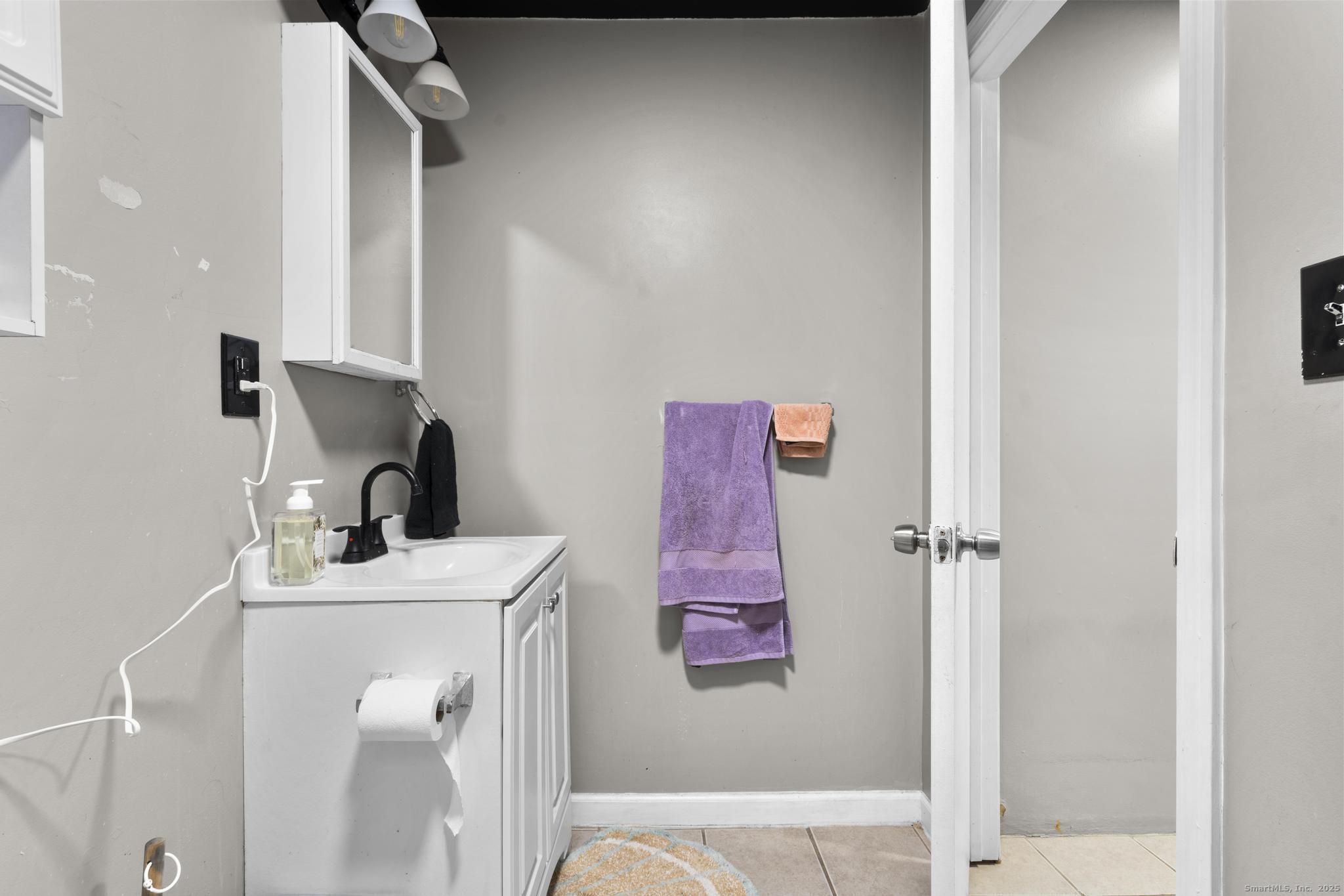 Plymouth, Connecticut 06782, United States, 7 Bedrooms Bedrooms, ,3 BathroomsBathrooms,Residential,Active,244704