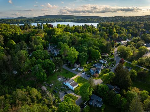 2 Perry Street Salisbury CT 06039