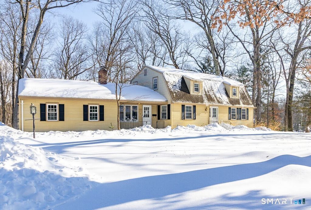 Photo of 24 Silversmith Road, Farmington, CT 06085 (MLS # 24150775)