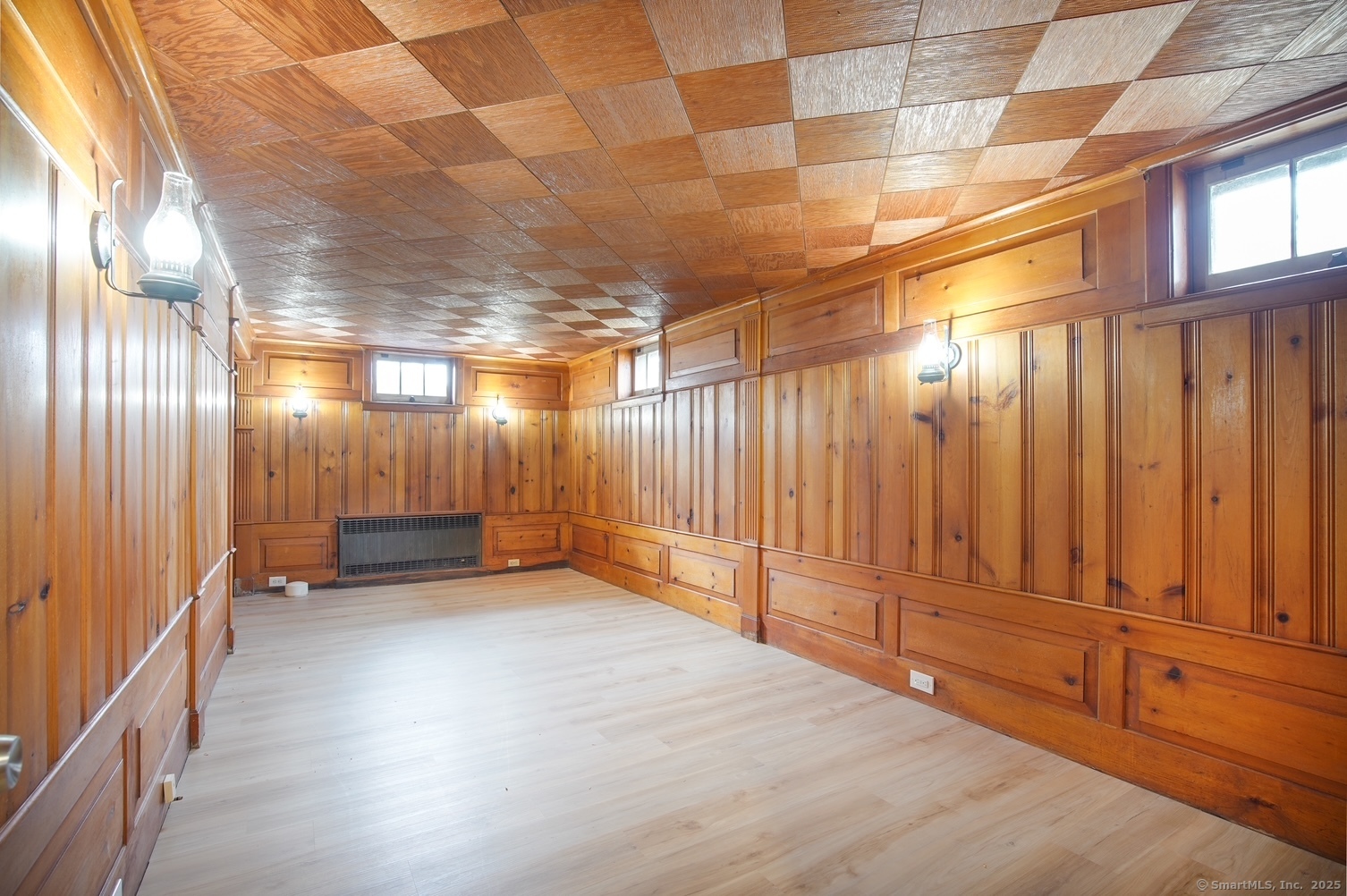 60 S Center Street, Windsor Locks, Connecticut image 27
