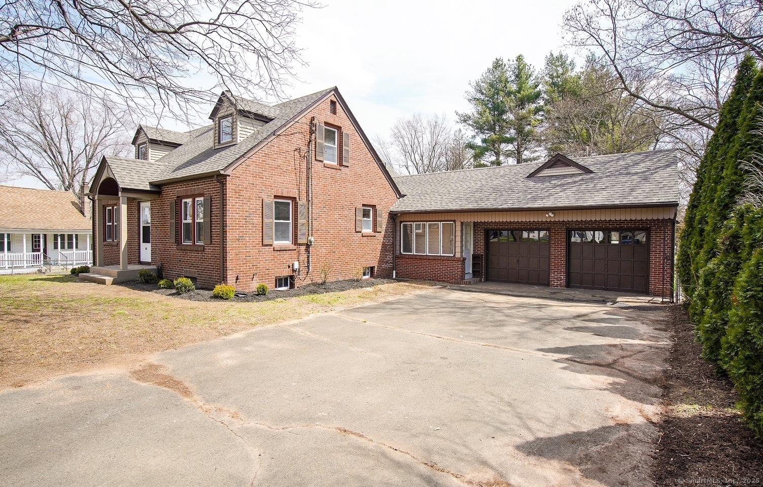 60 S Center Street, Windsor Locks, Connecticut image 3