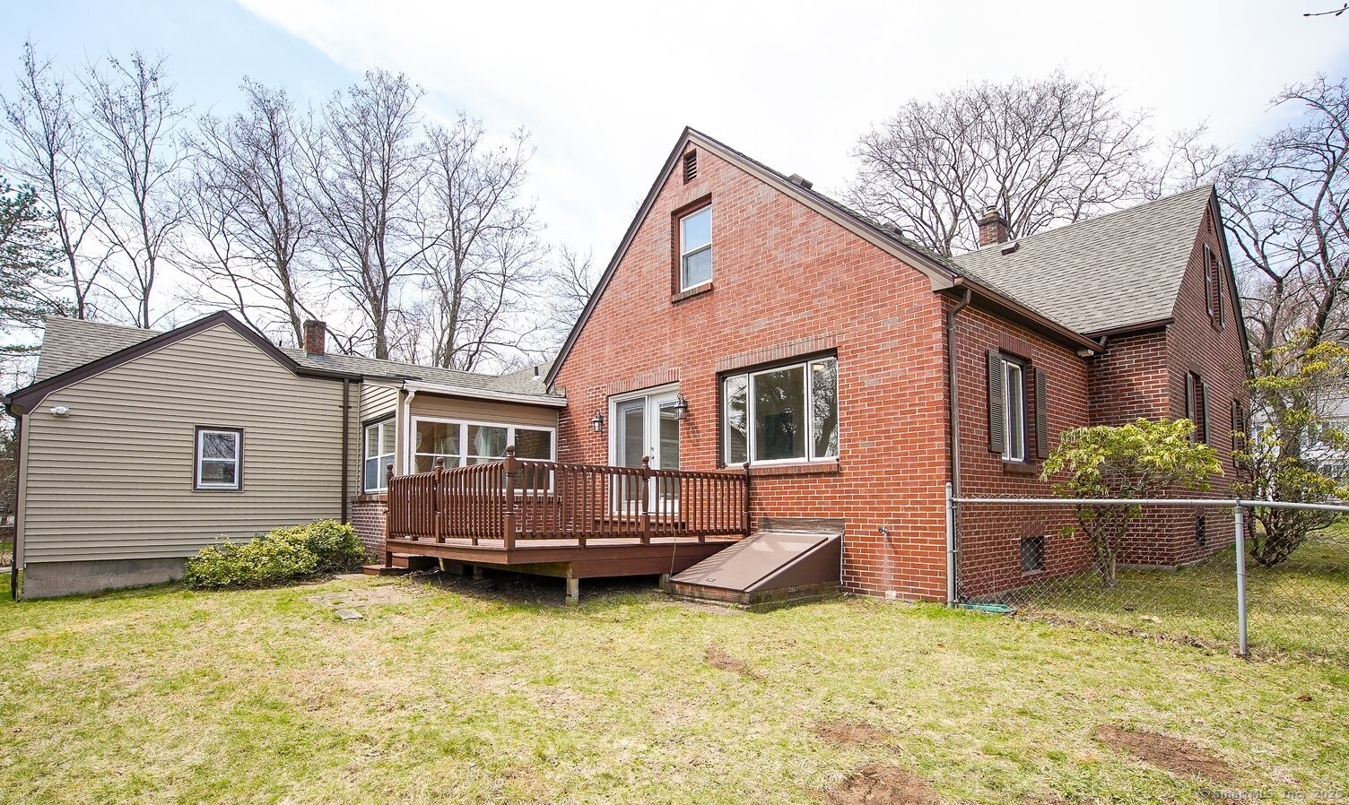 60 S Center Street, Windsor Locks, Connecticut image 6