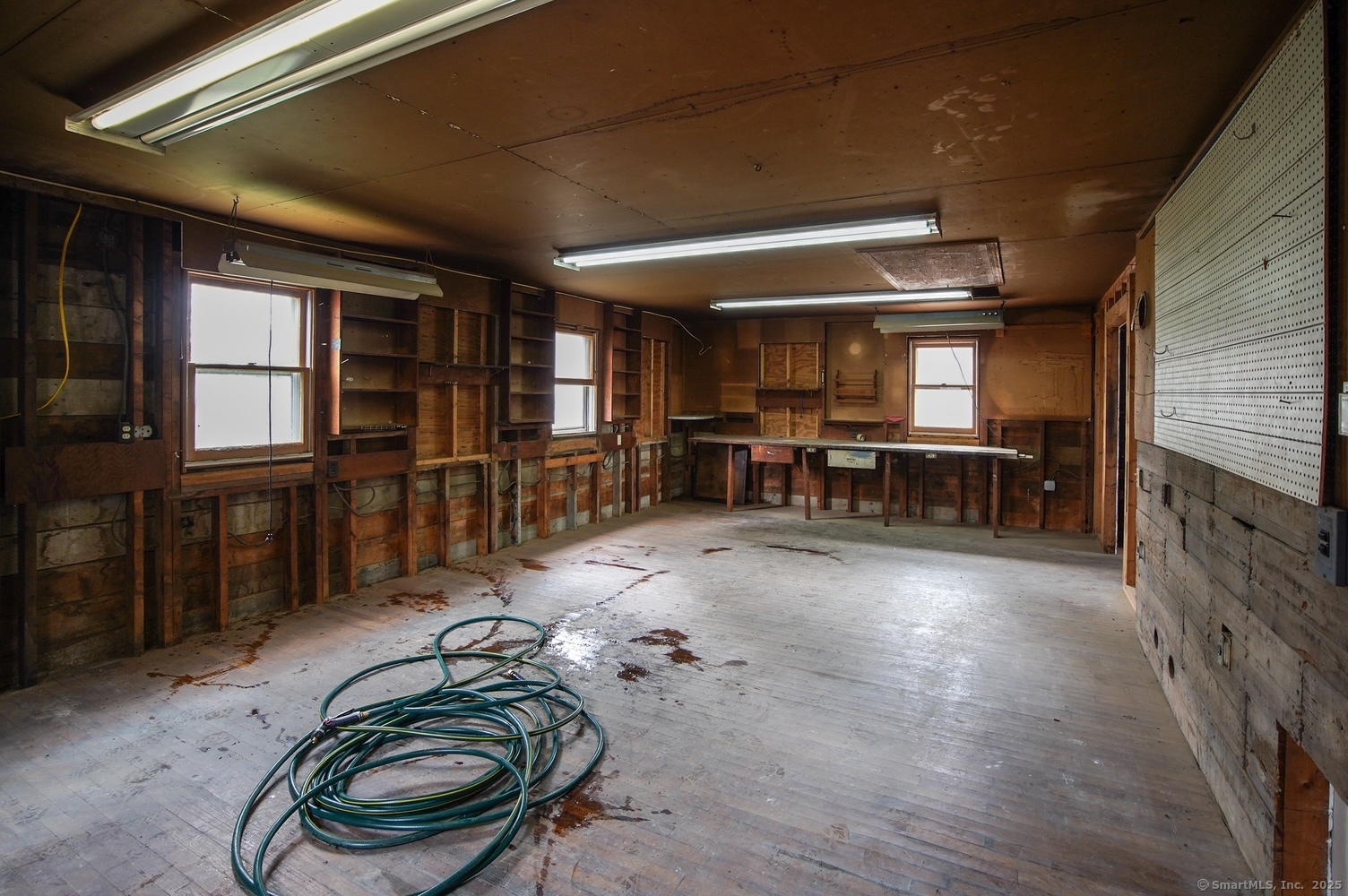 60 S Center Street, Windsor Locks, Connecticut image 31
