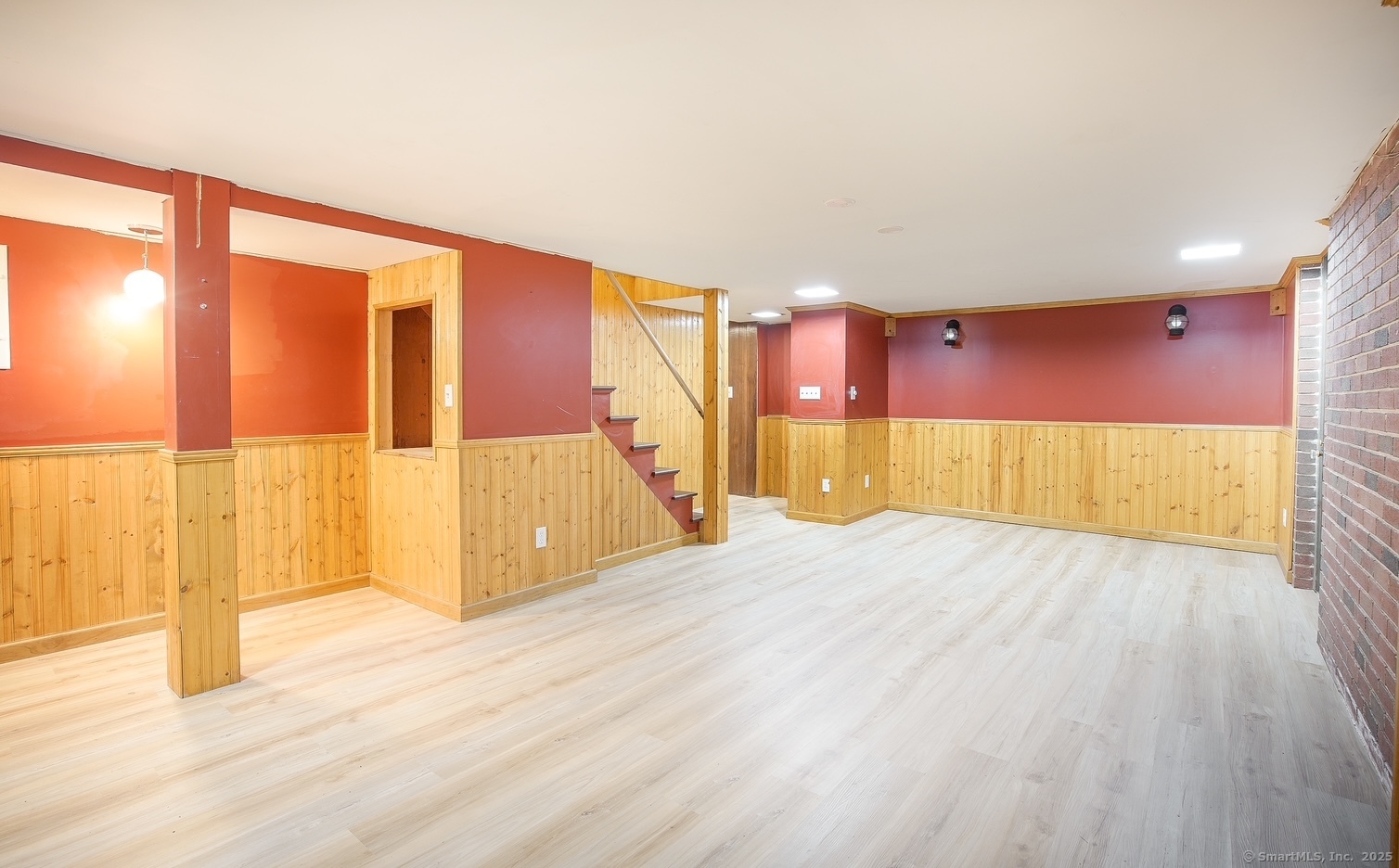 60 S Center Street, Windsor Locks, Connecticut image 30