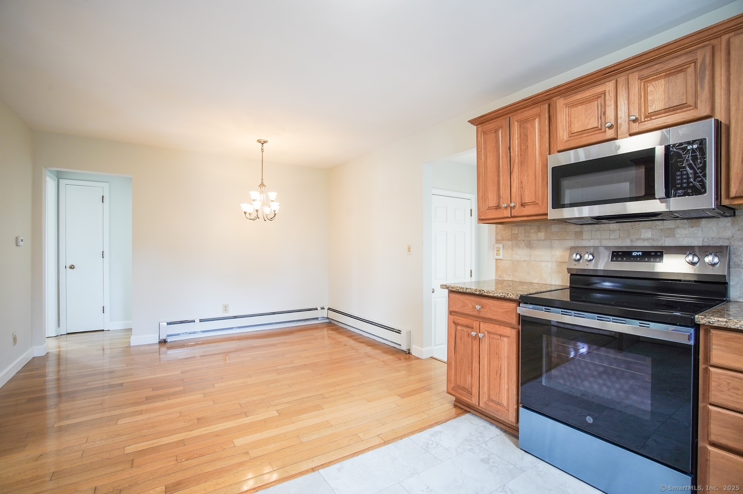 60 S Center Street, Windsor Locks, Connecticut image 10