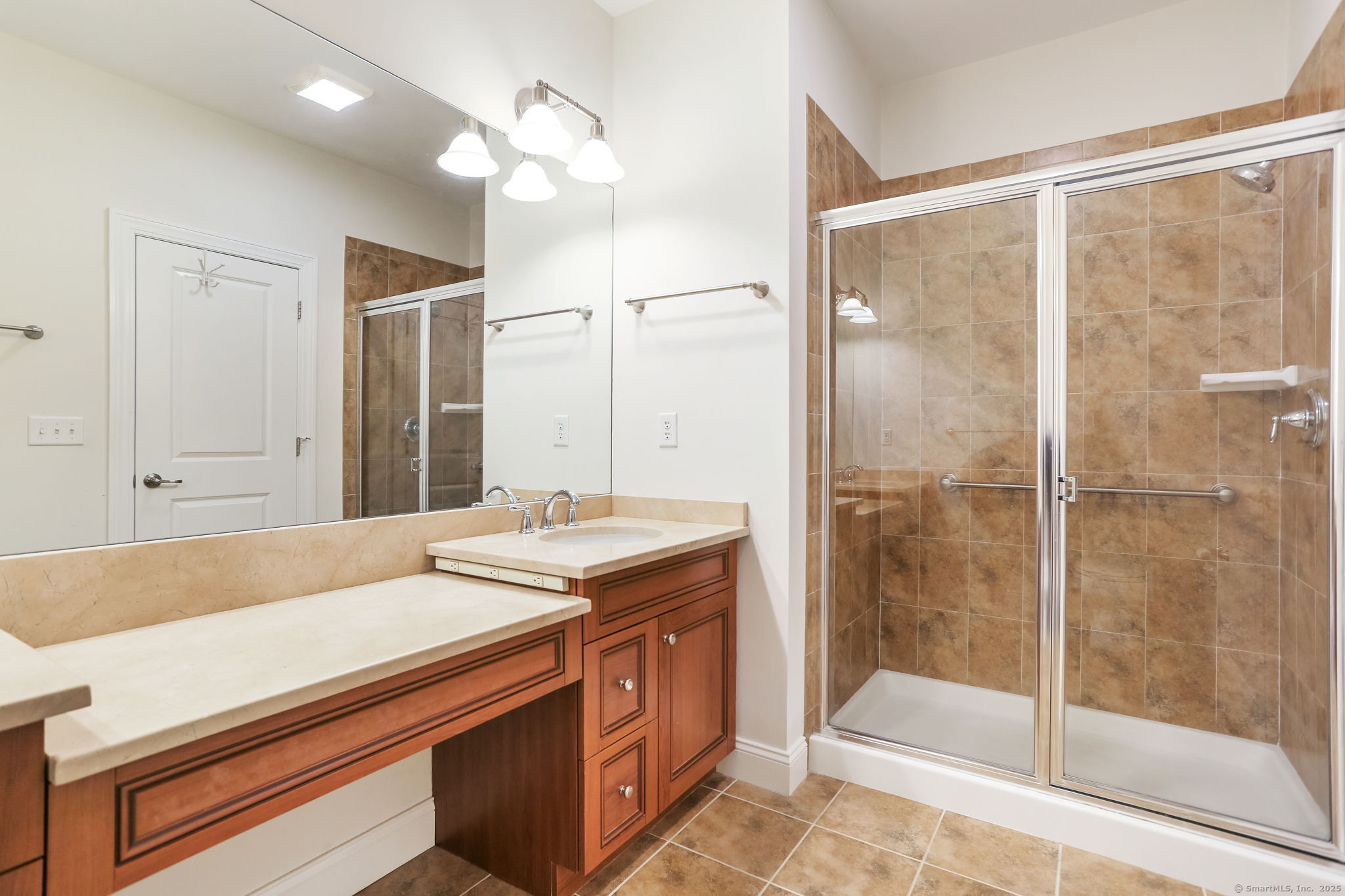 131 Kyles Way #131, Shelton, Connecticut image 8