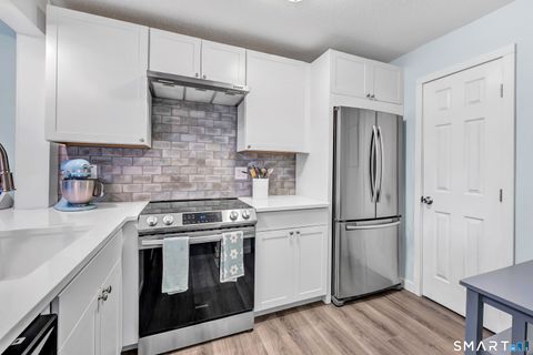 Tiny photo for 40 Ferry Court #40, Stratford, CT 06615 (MLS # 24145557)