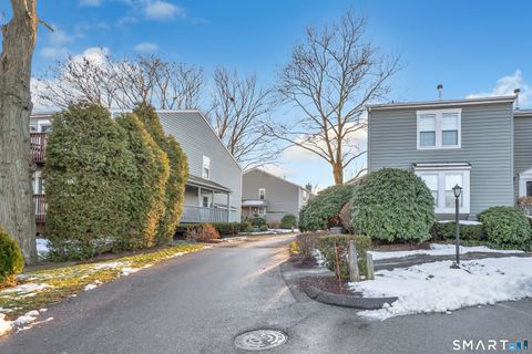 Tiny photo for 40 Ferry Court #40, Stratford, CT 06615 (MLS # 24145557)