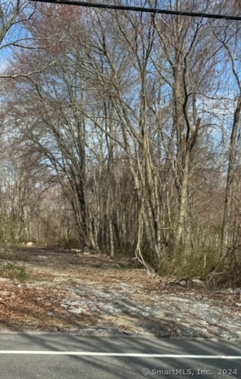 320 Maple Avenue Montville CT 06382