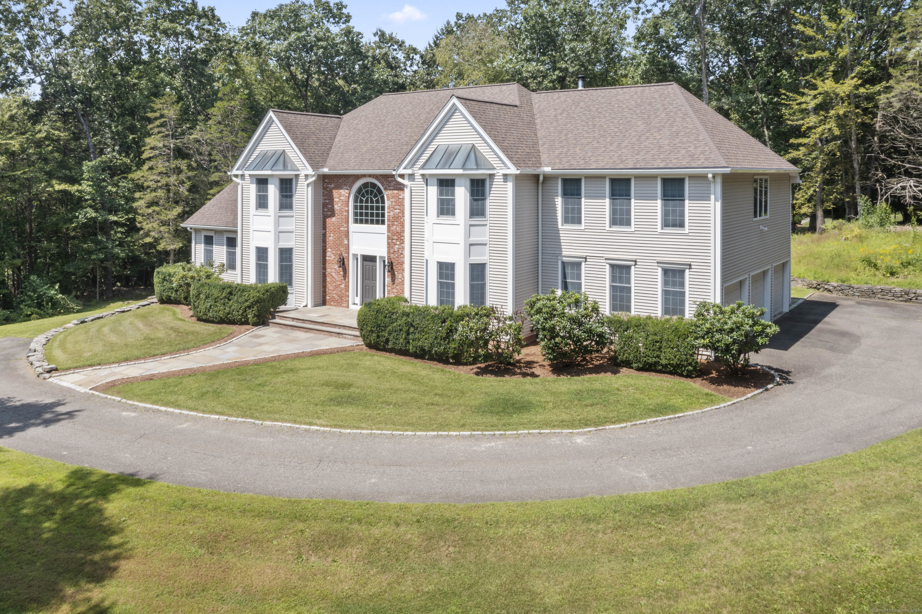 2 Landmark Drive