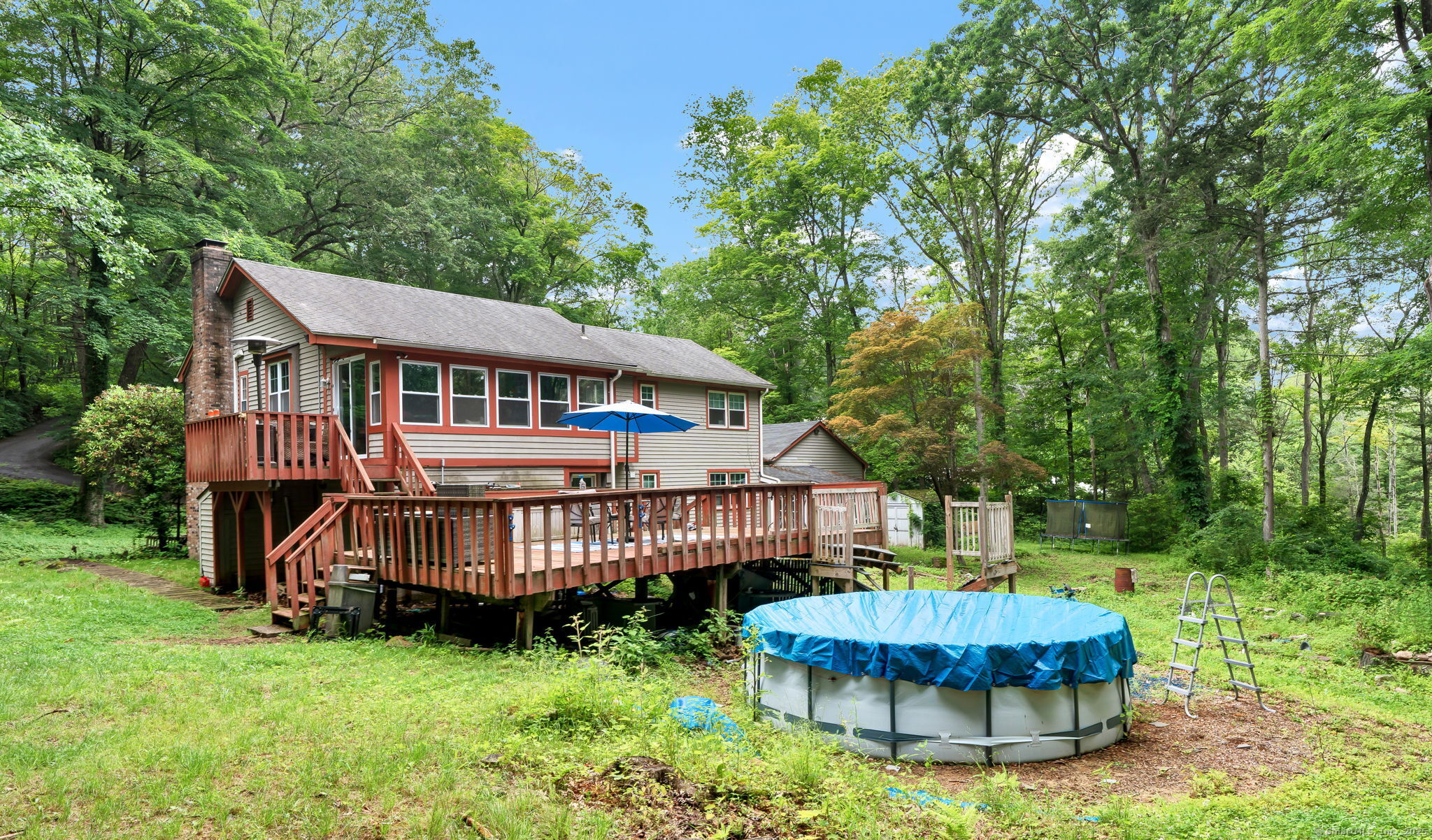 79 Ledgewood Drive