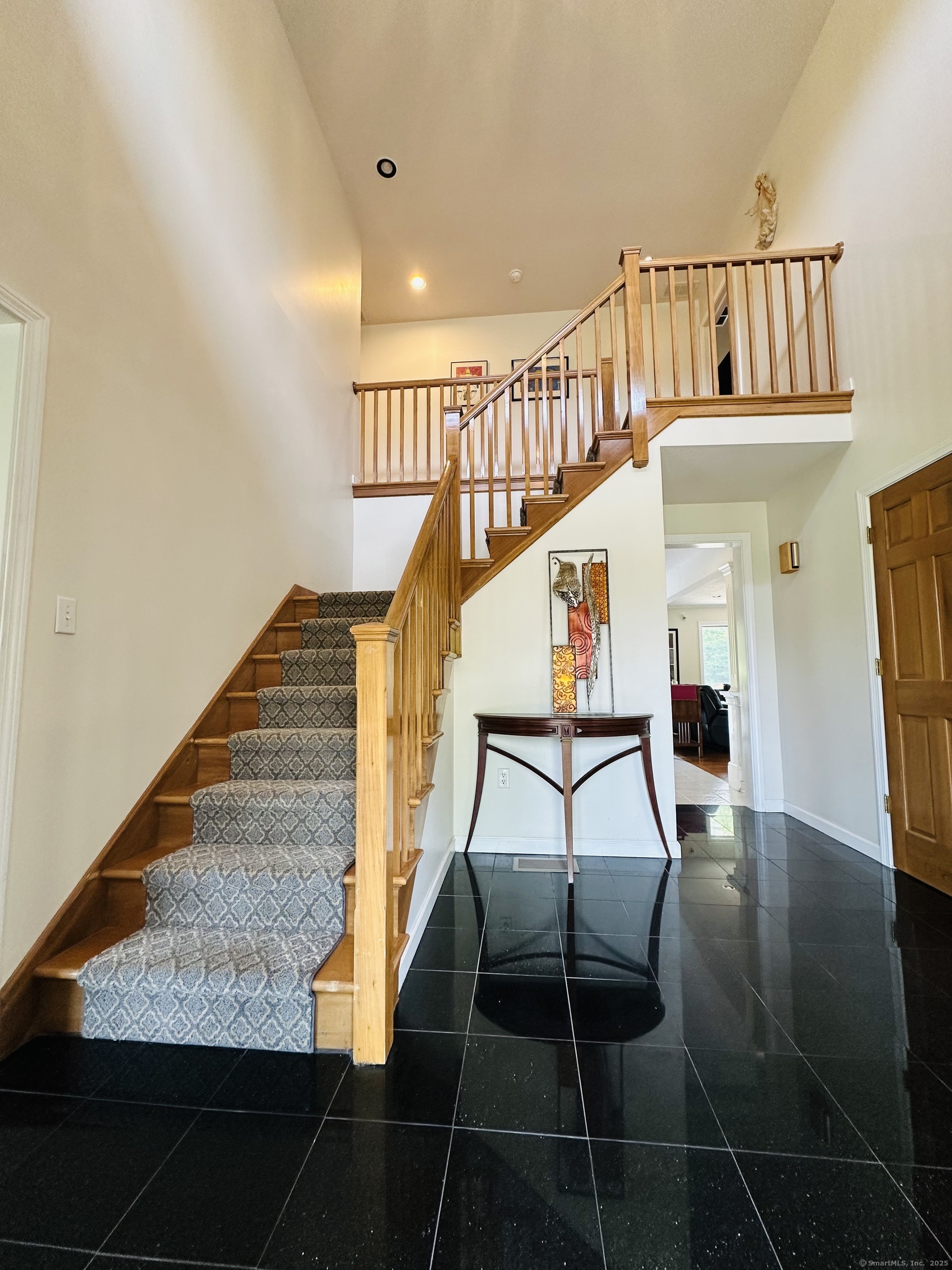 7 Trumbull Lane