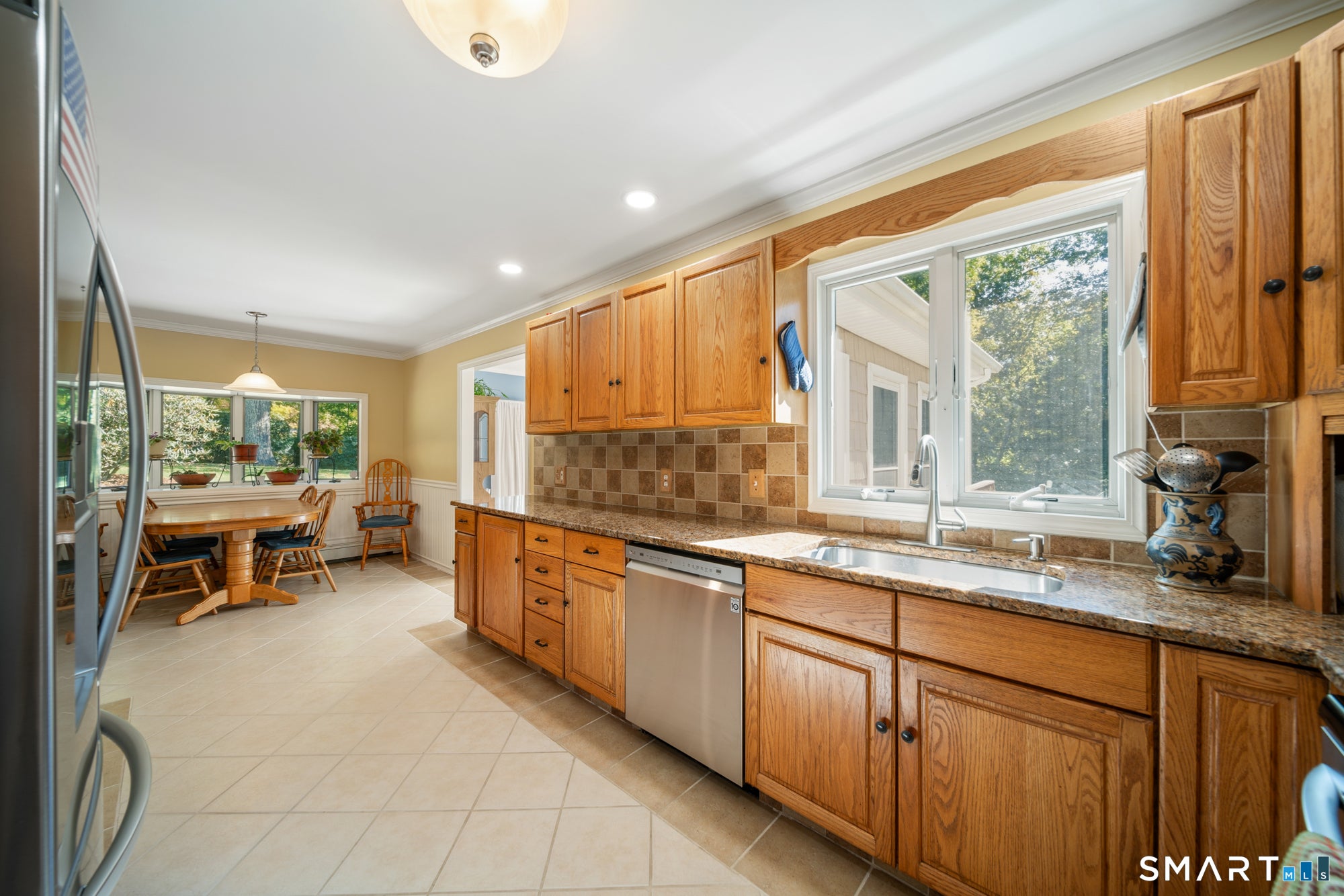 5 Twin Rocks Drive