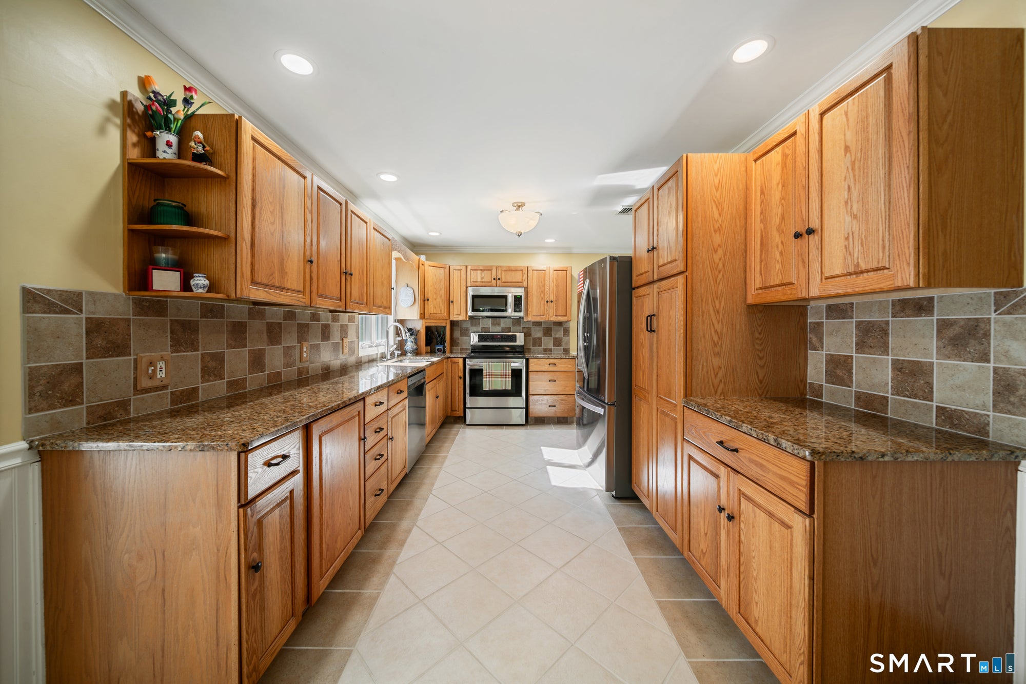 5 Twin Rocks Drive