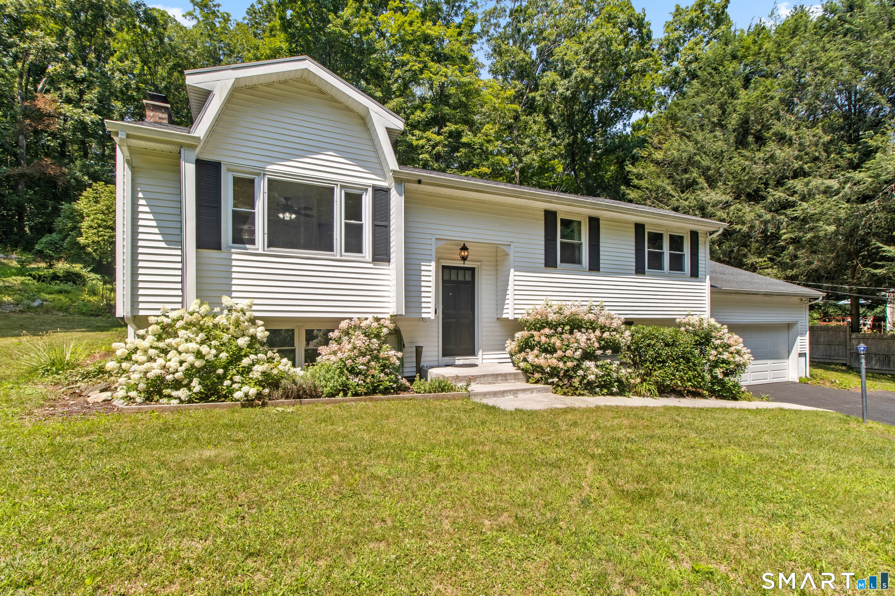 83 Ross Road