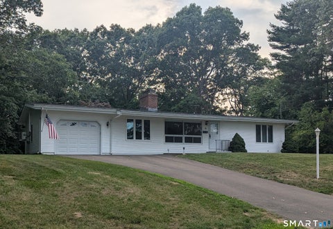 Photo of 11 Cedarwood Lane, Old Saybrook, CT 06475 (MLS # 24186500)