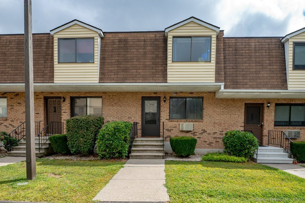 600 Clark Avenue APT 14