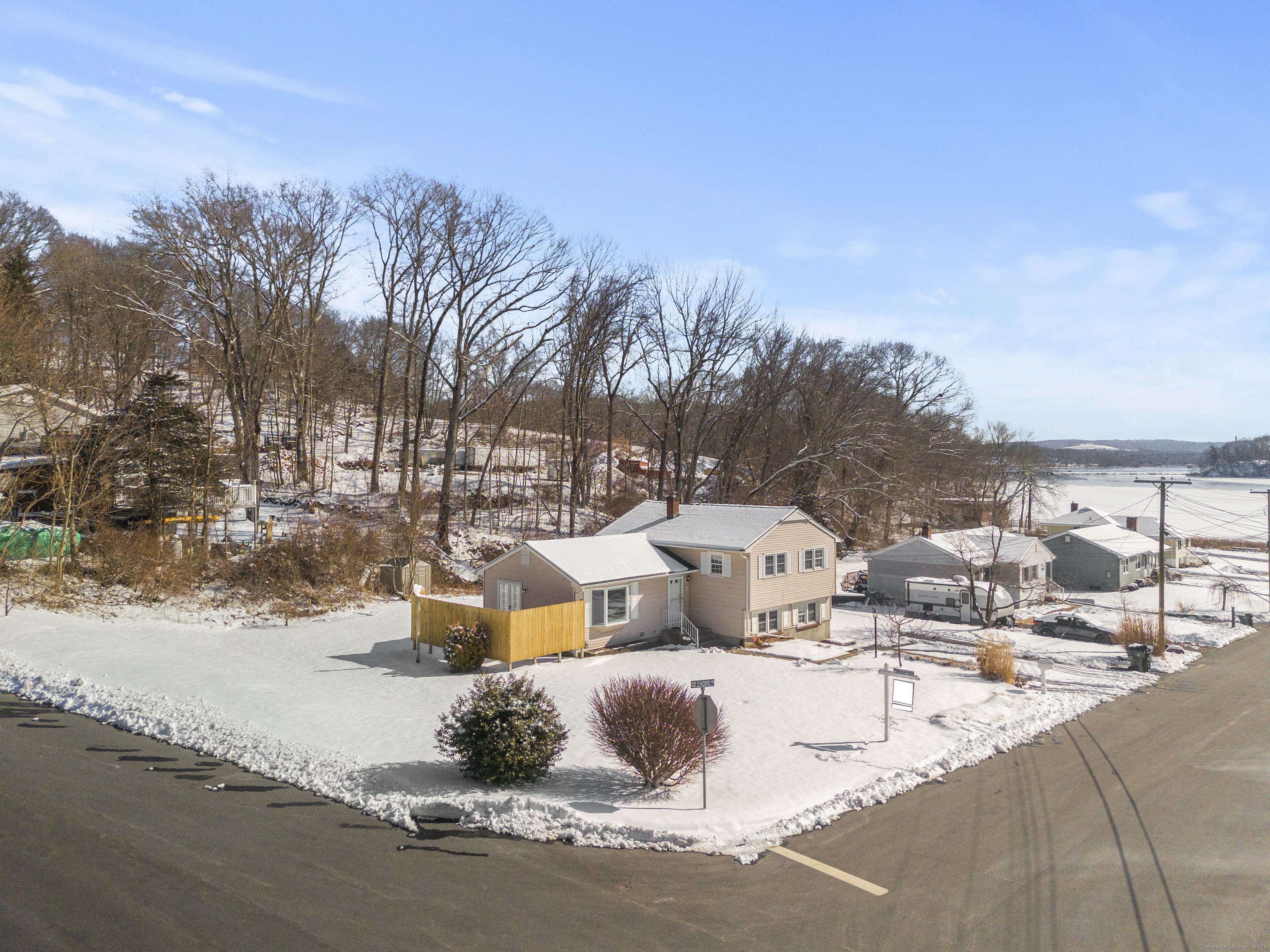 2 Shore Road, Norwich, Connecticut image 3