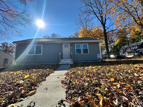 Homes For Rent - 32 Quarry Street<br/> Windham, CT 06226