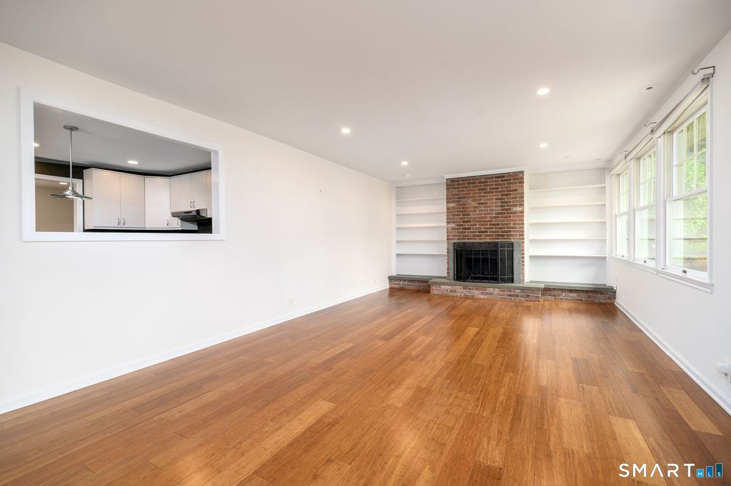 Photo of 39 Kenilworth Drive W, Stamford, CT 06902 (MLS # 24192009)