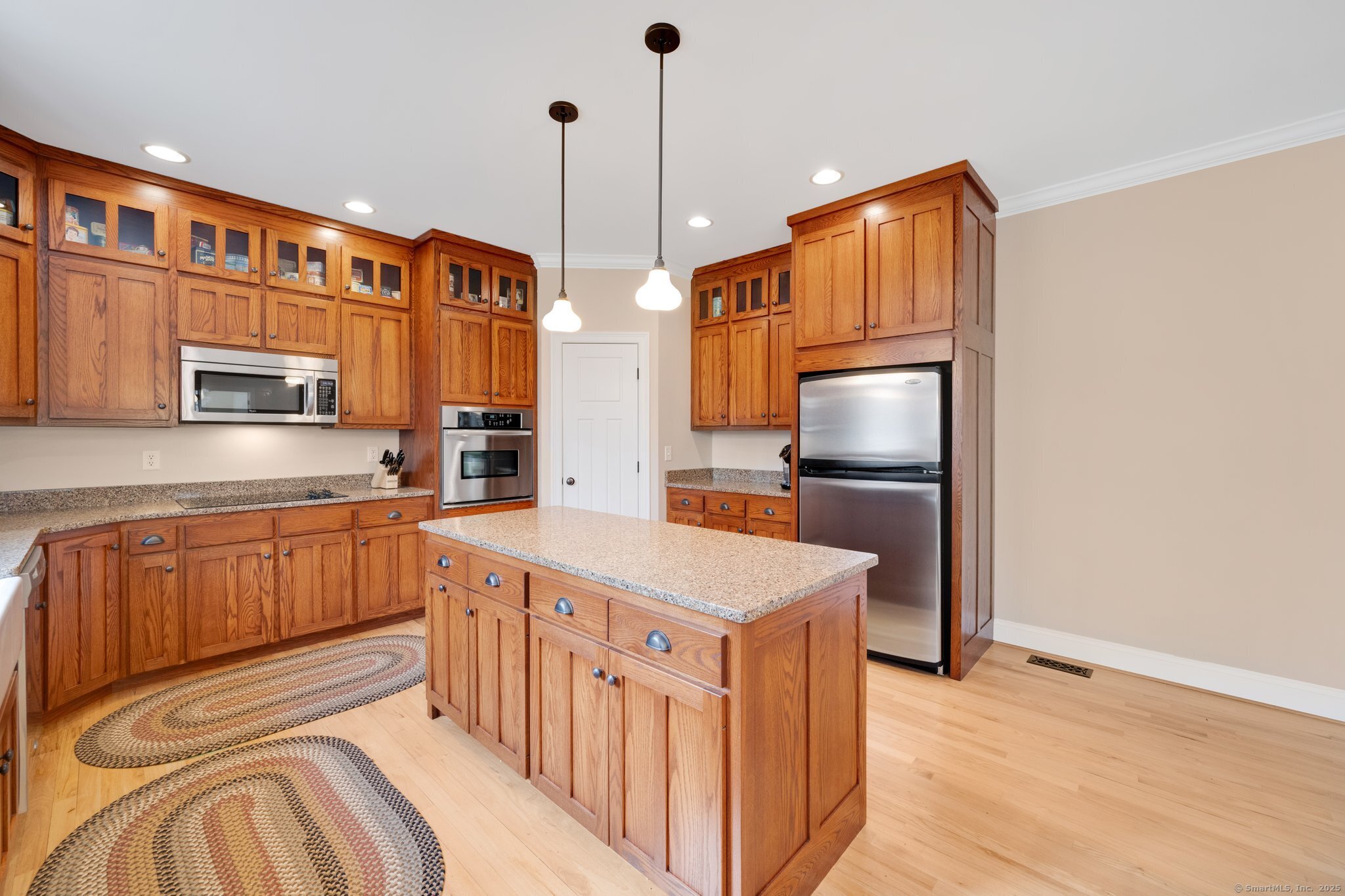 8 Brittanis Way, Ellington, Connecticut image 5