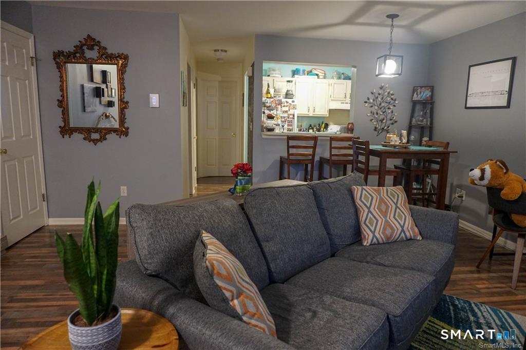 2A Jeanette Street 53