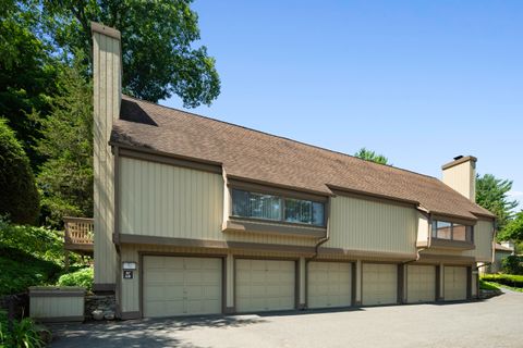 A home in Southbury