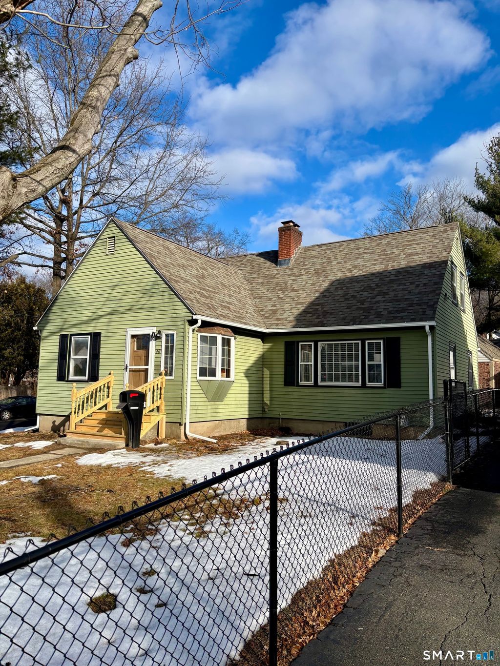 Photo of 40 Nepaug Street, Hartford, CT 06106 (MLS # 24148033)