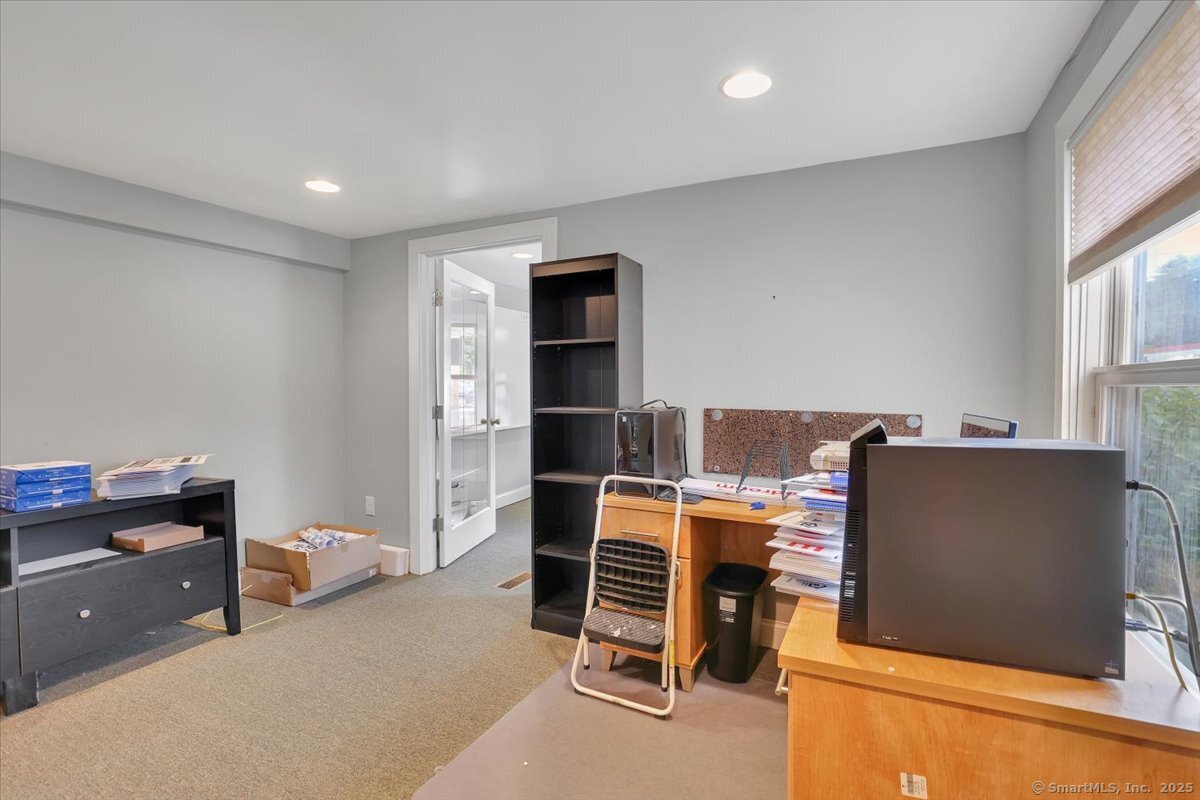 Columbia, Connecticut 06237, United States, ,Residential,Active,143709