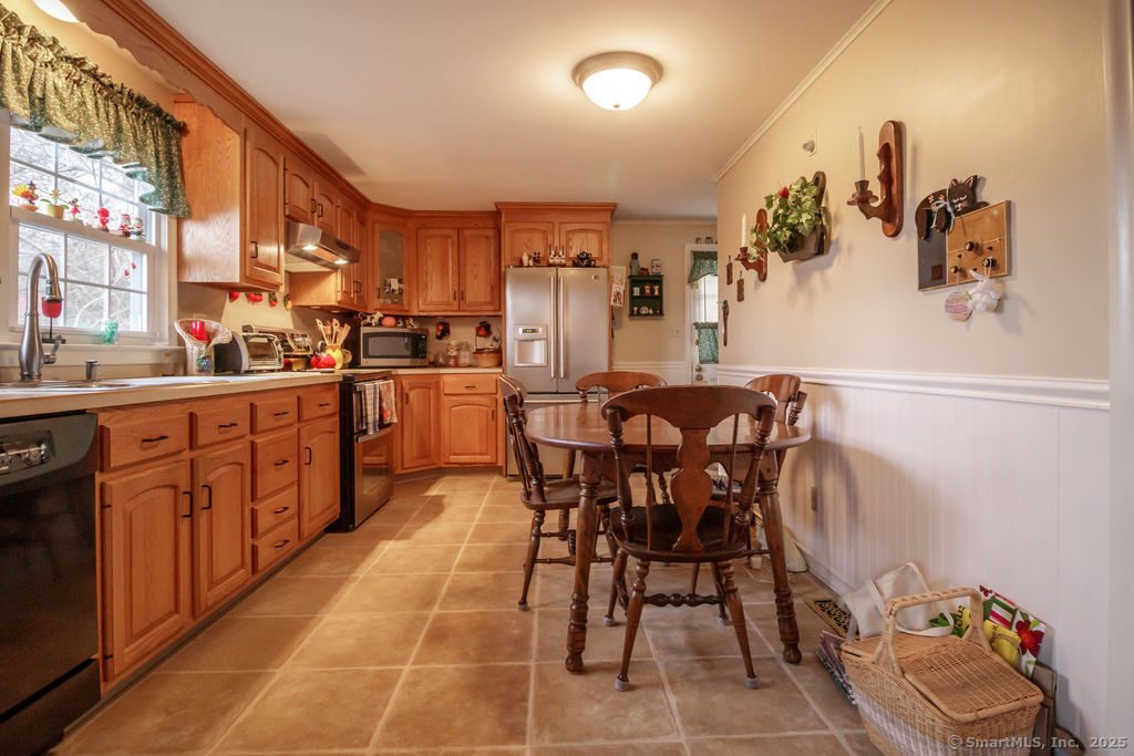 89 Emily Lane, Bristol, Connecticut image 7
