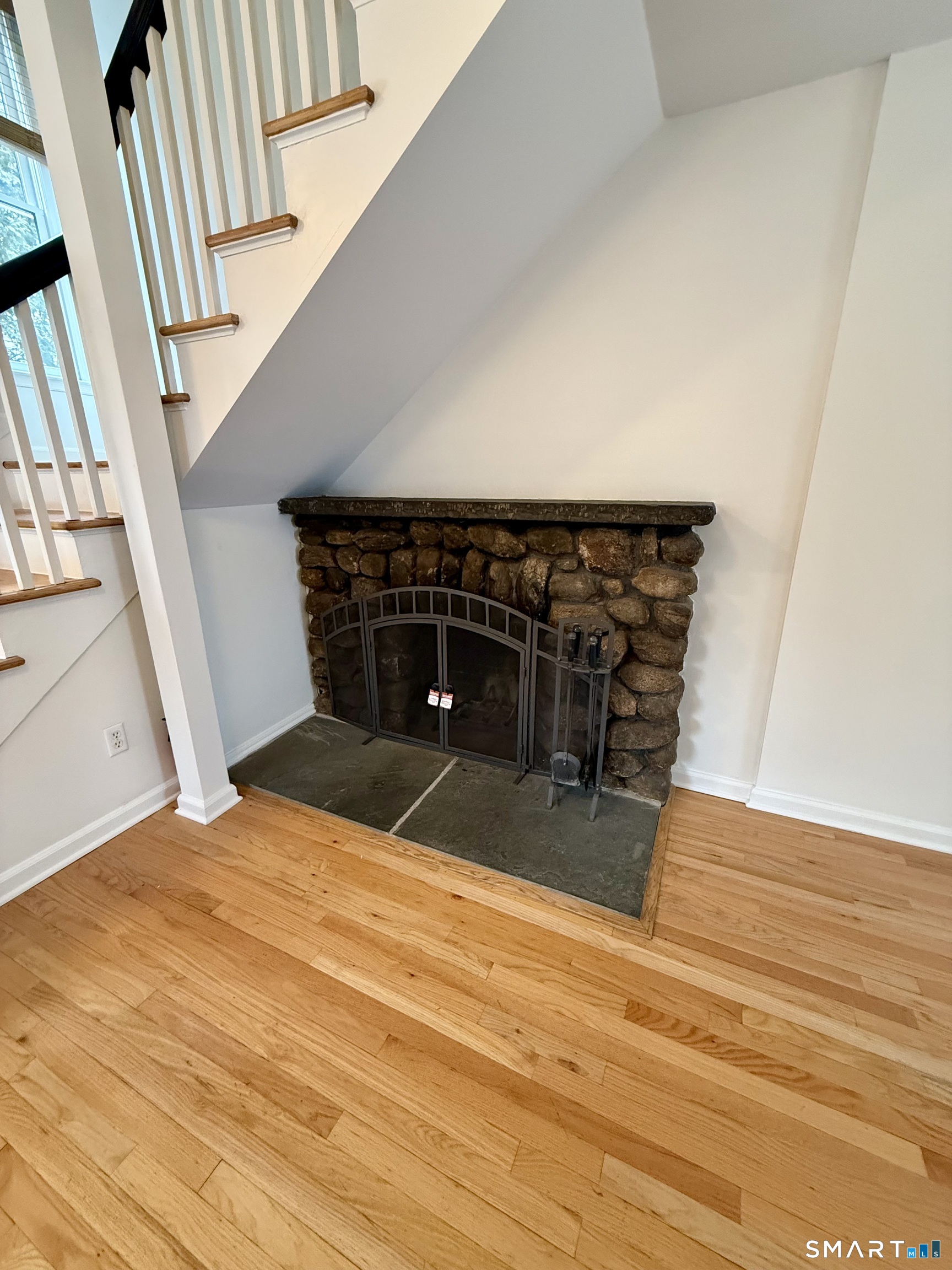 35 Maple Tree Avenue APT 1