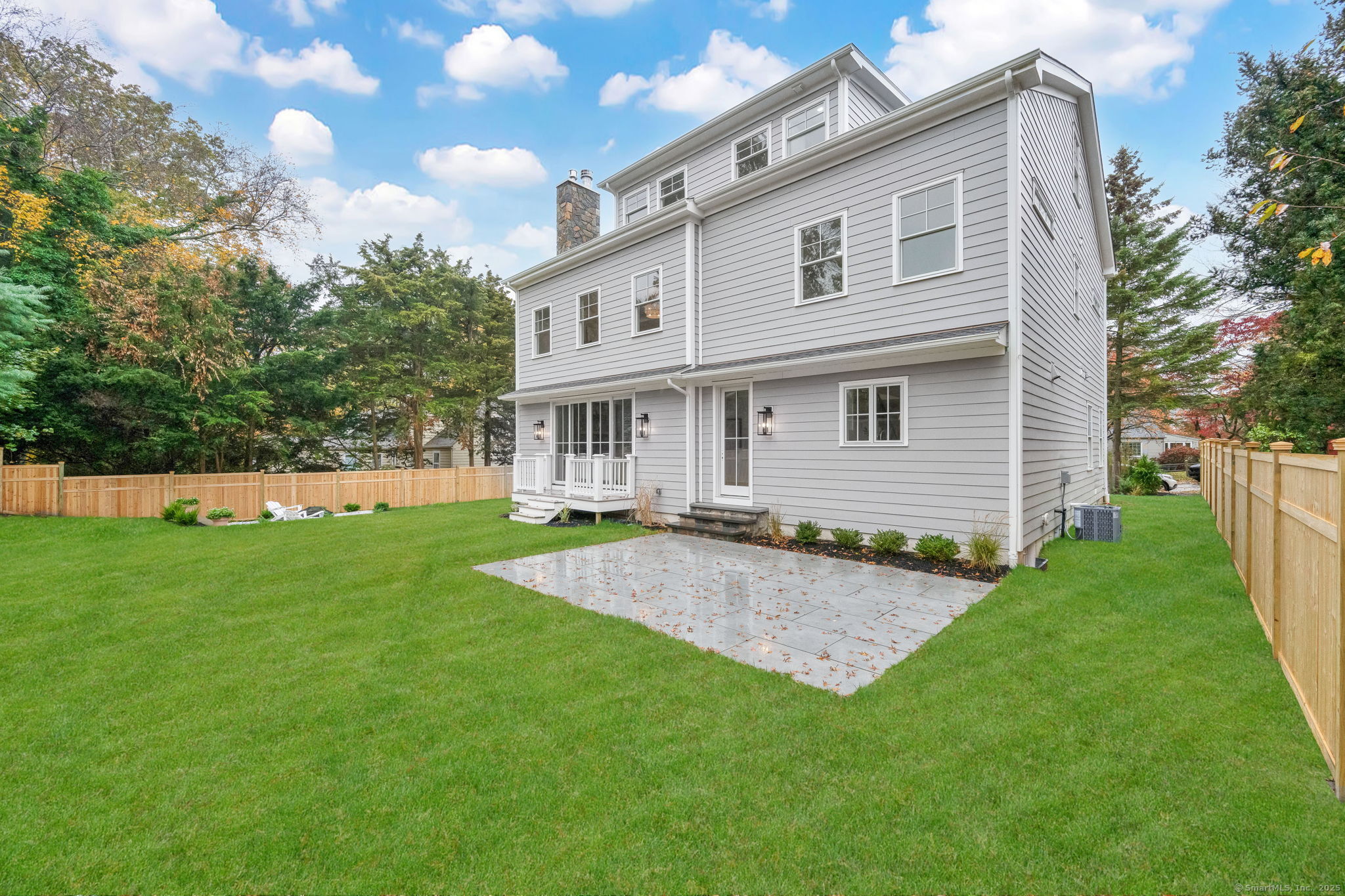 33 Middlebrook Place