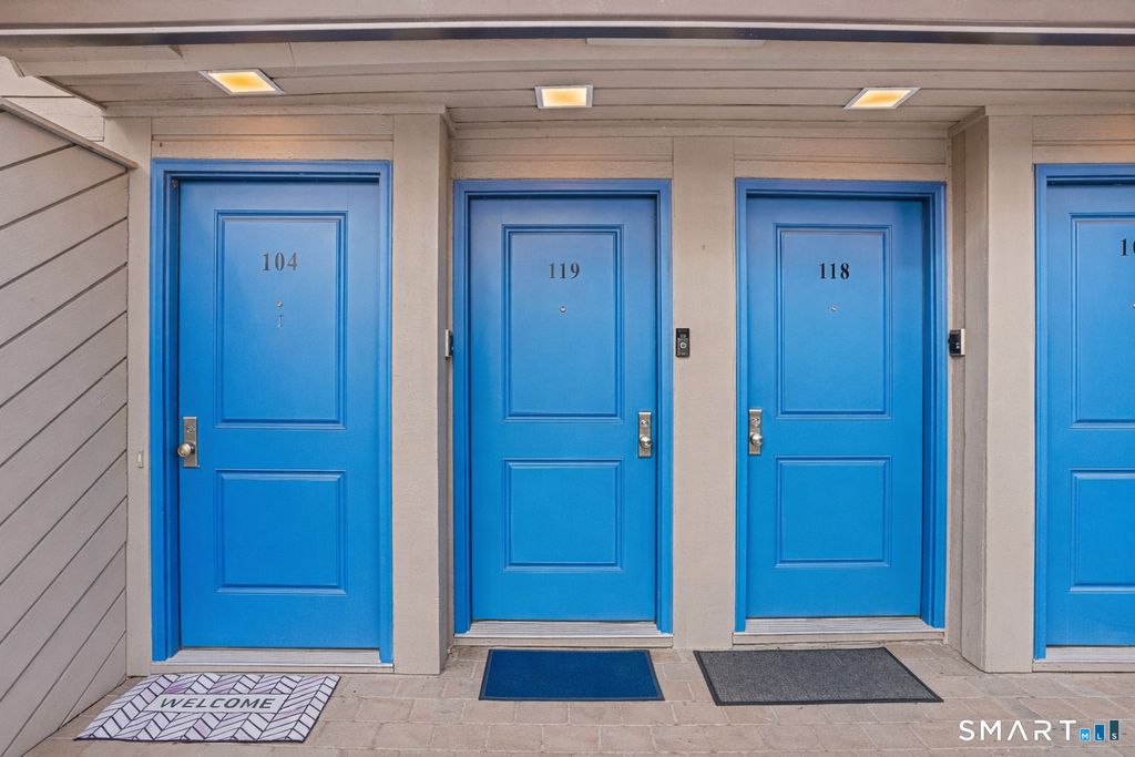 Photo of 1465 E Putnam Avenue #119, Greenwich, CT 06870 (MLS # 24146967)