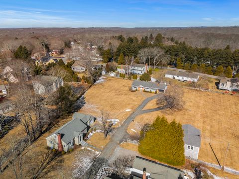 42 A & B New London Road Groton CT 06355