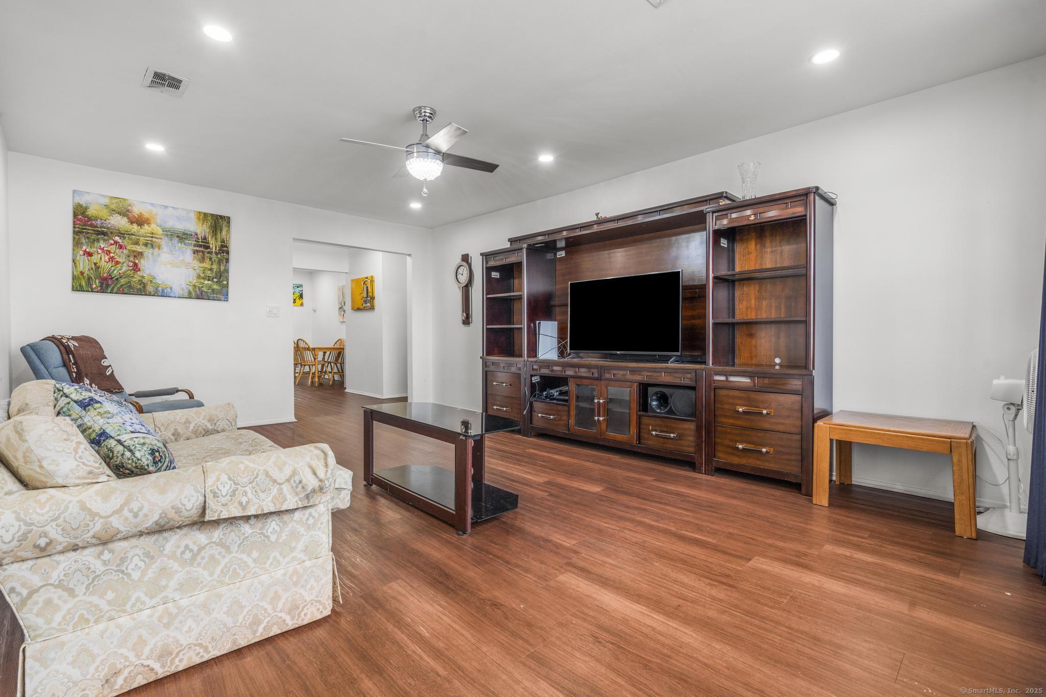 50 Greenhouse Road 65D