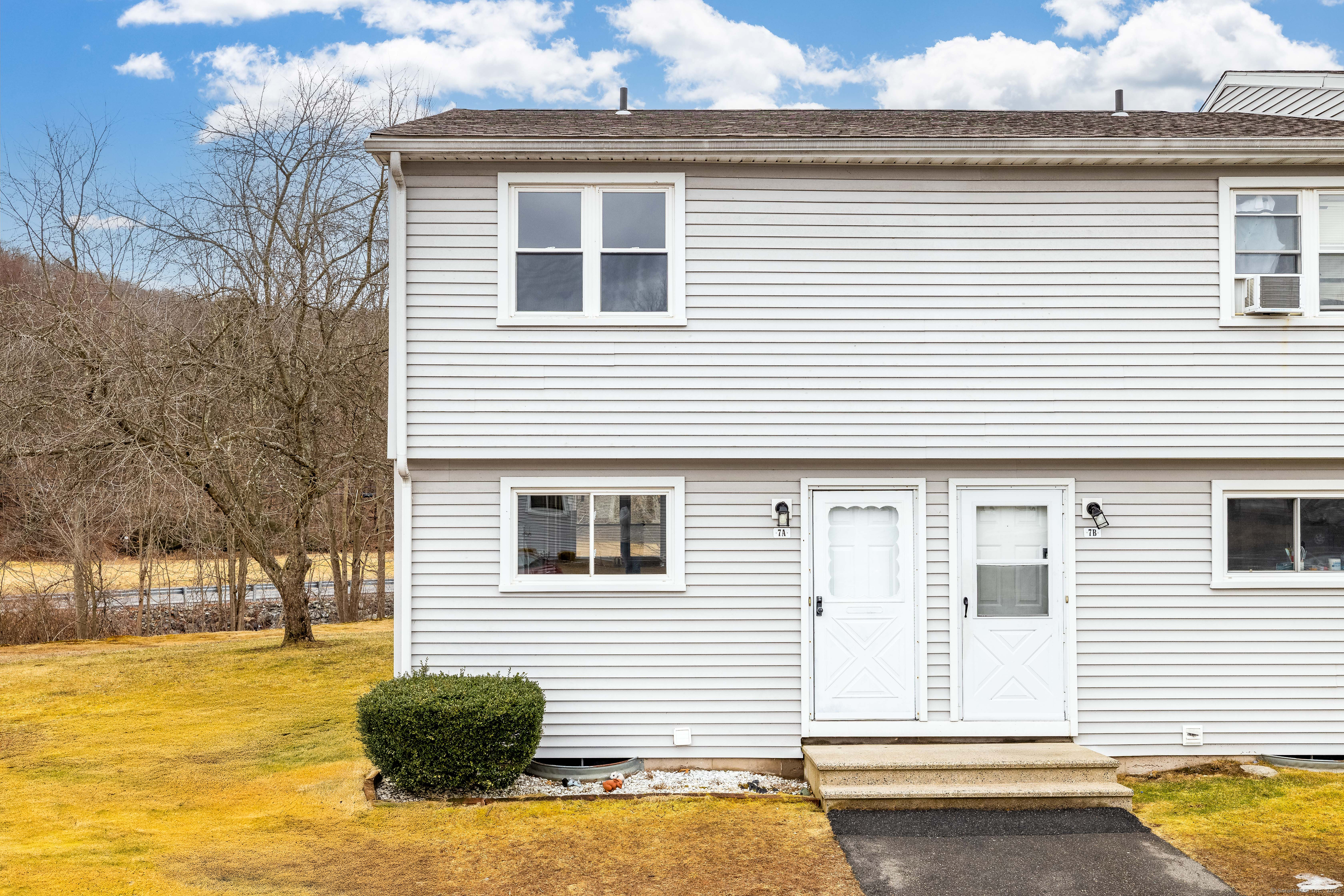 1081 New Haven Road #APT 7A, Naugatuck, Connecticut image 1