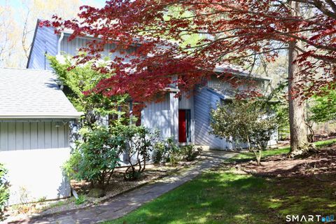 14 Round Hill Road Shelton CT 06484