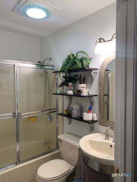 Tiny photo for 200 Brittany Farms Road #D, New Britain, CT 06053 (MLS # 24166520)