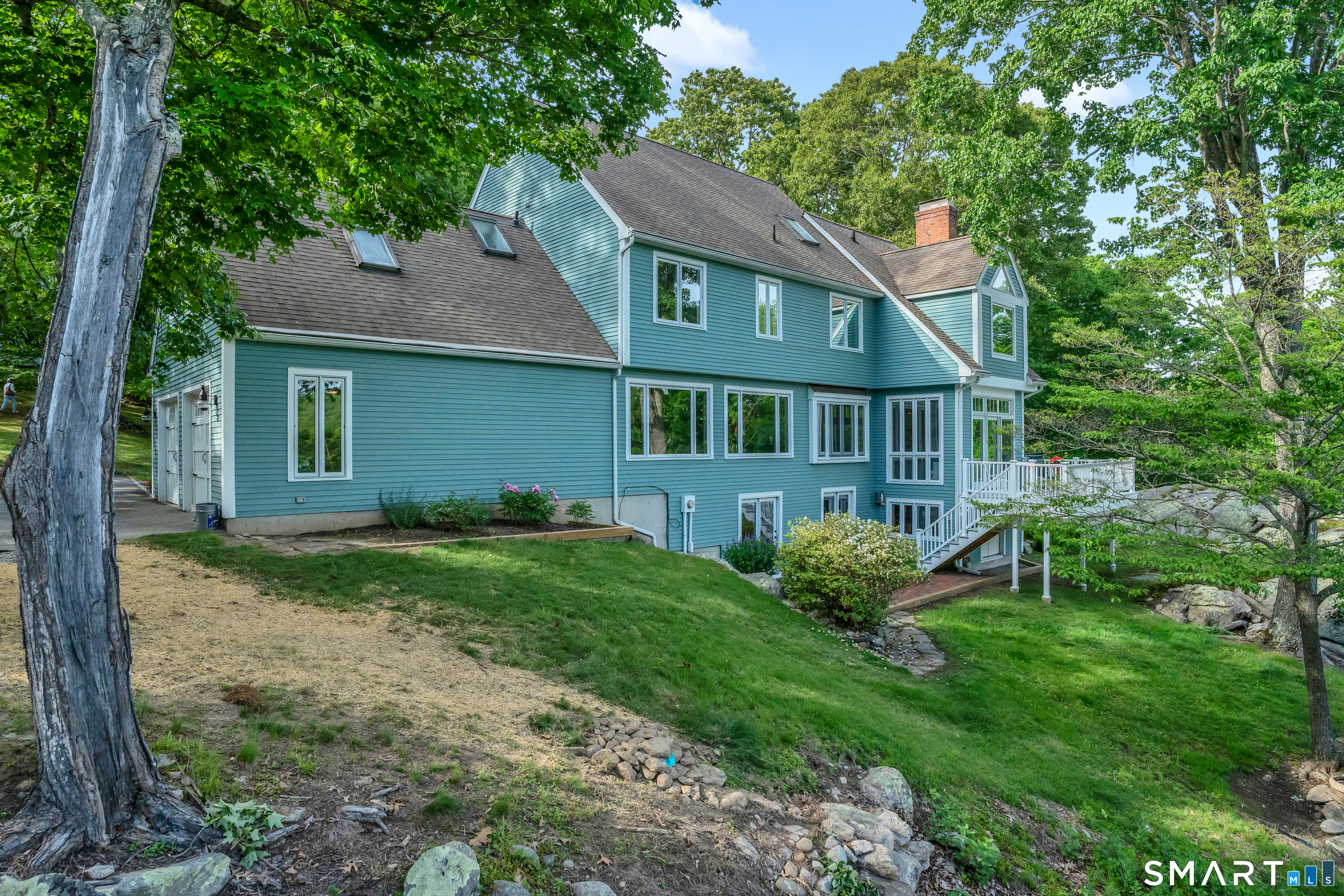 253-4 Grassy Hill Road