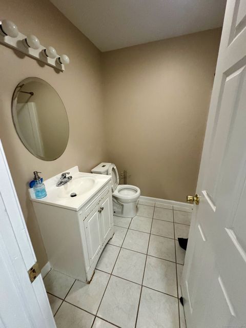 Tiny photo for 31 Marie Street #APT B, New Haven, CT 06513 (MLS # 24153108)