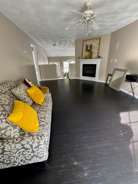 Tiny photo for 31 Marie Street #APT B, New Haven, CT 06513 (MLS # 24153108)