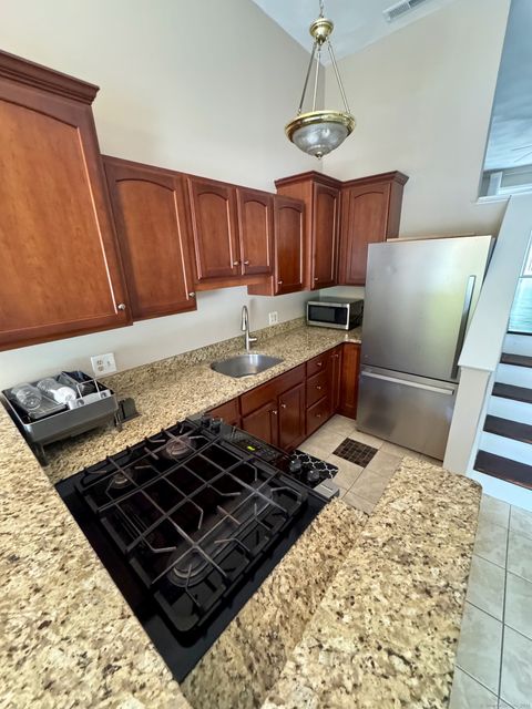 Tiny photo for 31 Marie Street #APT B, New Haven, CT 06513 (MLS # 24153108)