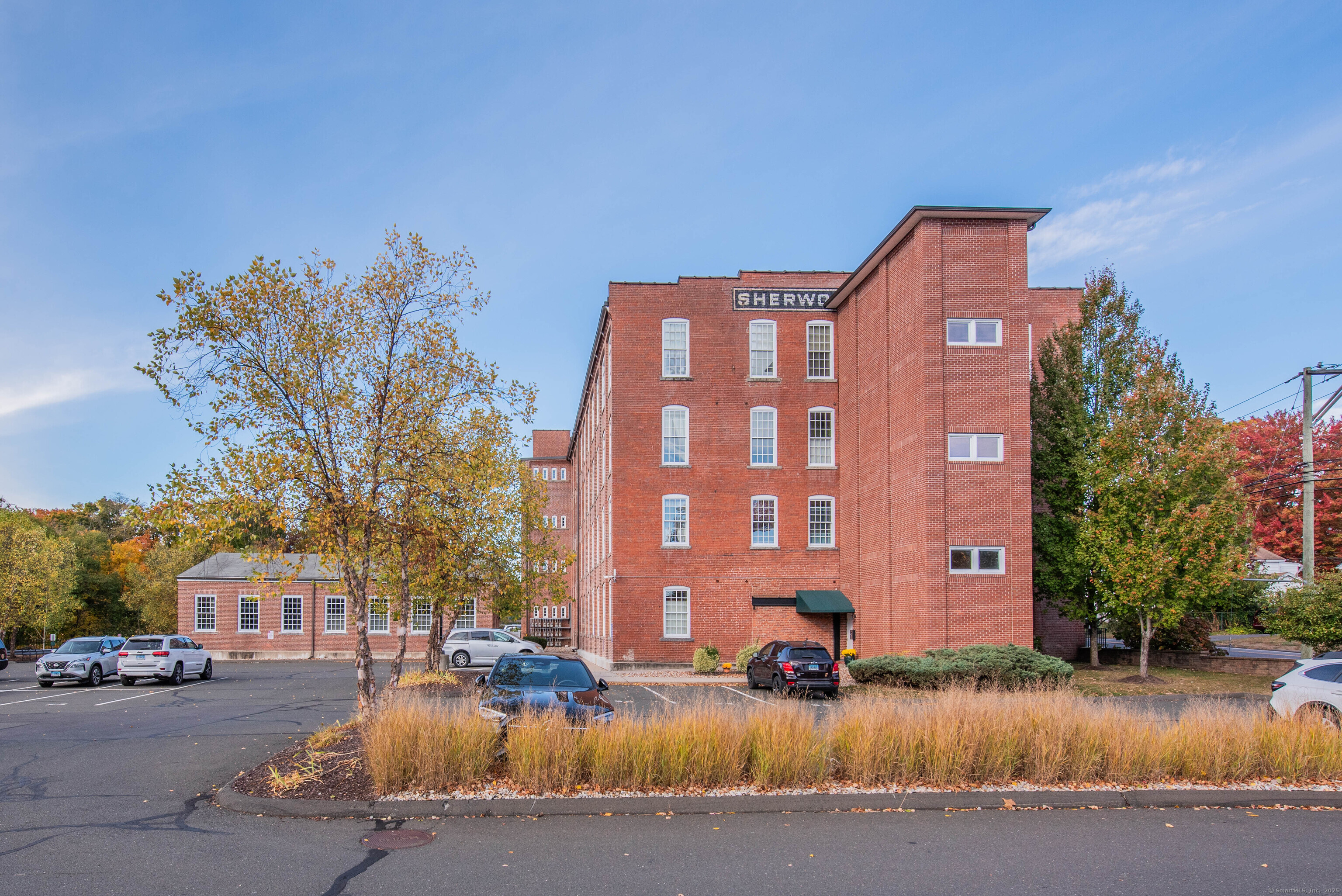 10 Main Street 103