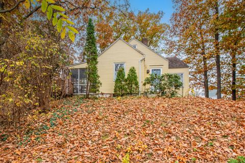 A home in Newington