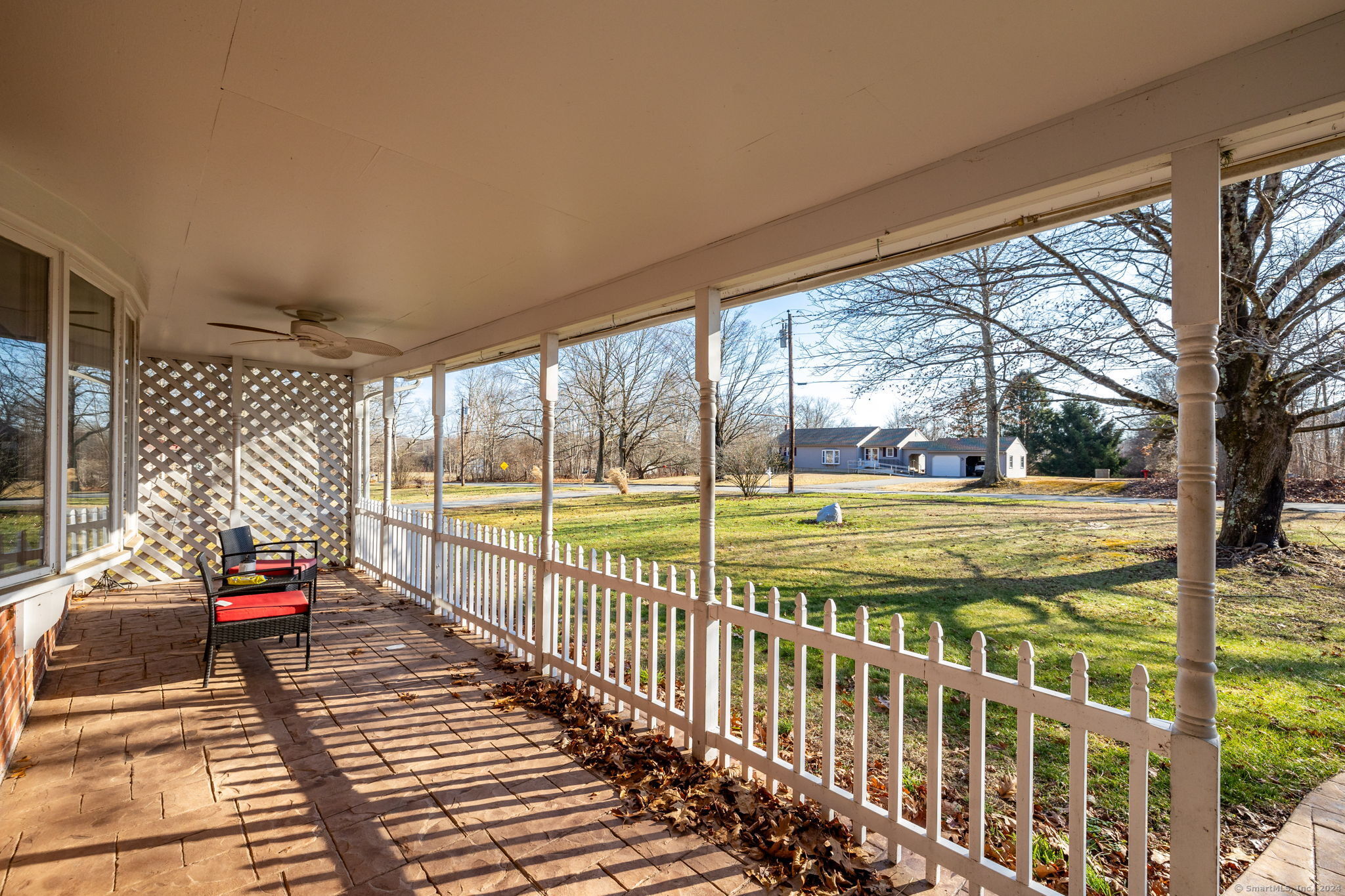 Colchester, Connecticut 06415, United States, 3 Bedrooms Bedrooms, ,4 BathroomsBathrooms,Residential,Pending,25365