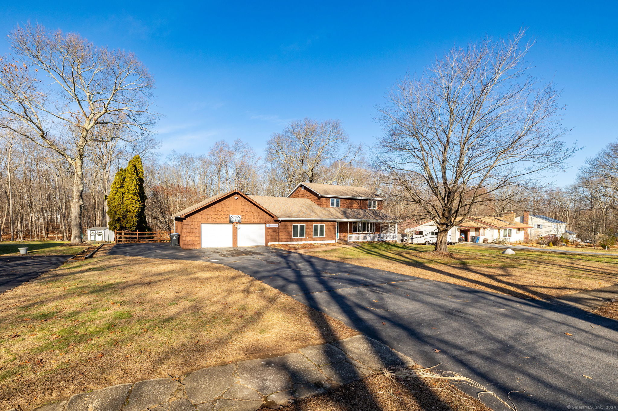 Colchester, Connecticut 06415, United States, 3 Bedrooms Bedrooms, ,4 BathroomsBathrooms,Residential,Pending,25365