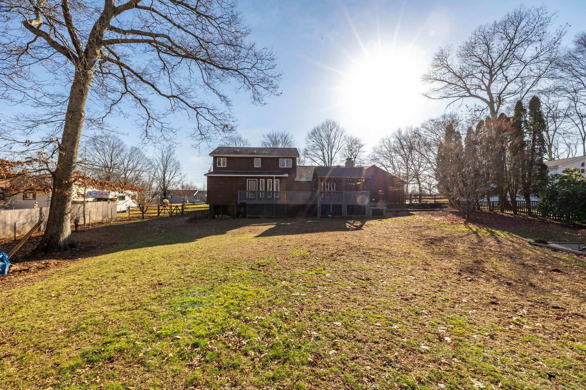 Colchester, Connecticut 06415, United States, 3 Bedrooms Bedrooms, ,4 BathroomsBathrooms,Residential,Pending,25365